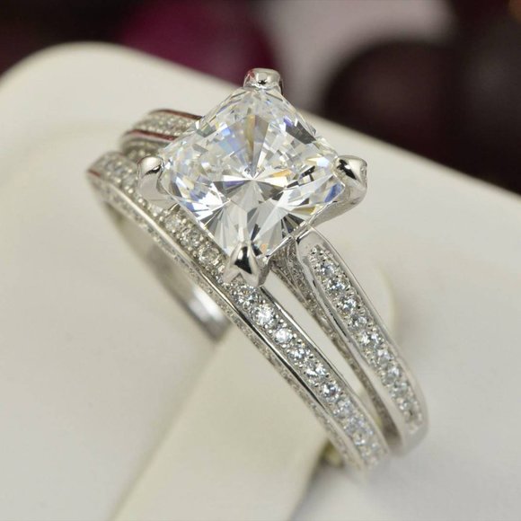 New His Hers Princess Cut Lab Diamond Wedding Engagement Ring Set - Picture 9 of 11